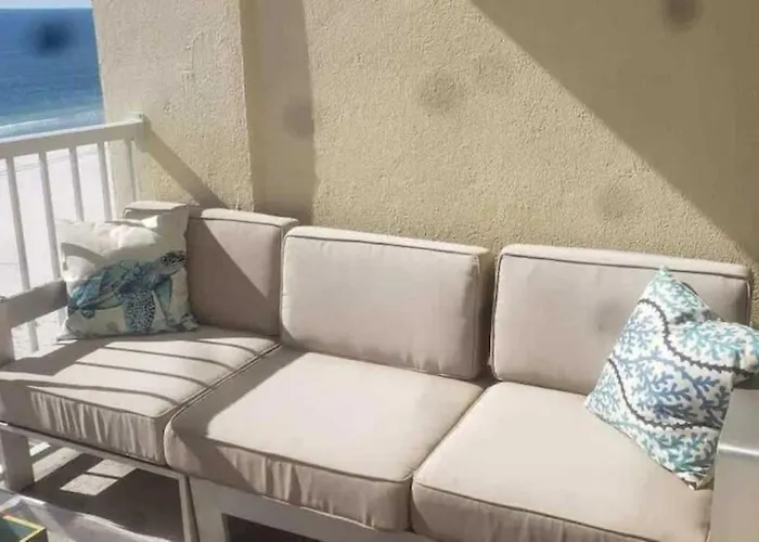 Holiday home Beachfront Heated Pools Views Near Hangout *