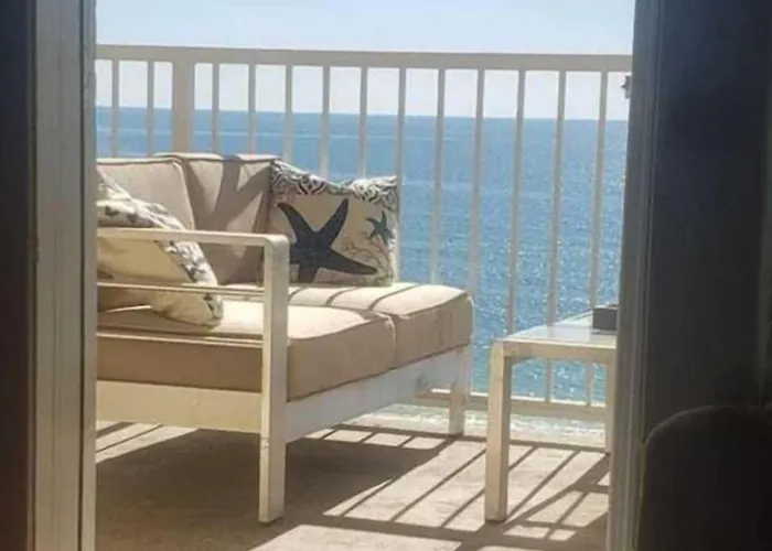 Beachfront Heated Pools Views Near Hangout Holiday home
